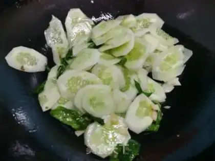 Make cucumber chops step 4