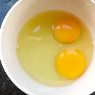 Make Eggslids and curry step 5