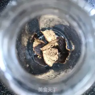 Make Rose-covered tea step 3