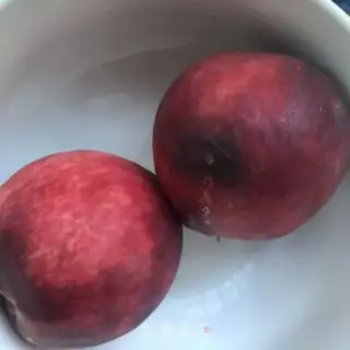 Make Peach with yogurt step 0