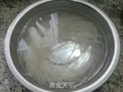 Make Sausage-covered carbs, iron stick powder step 2