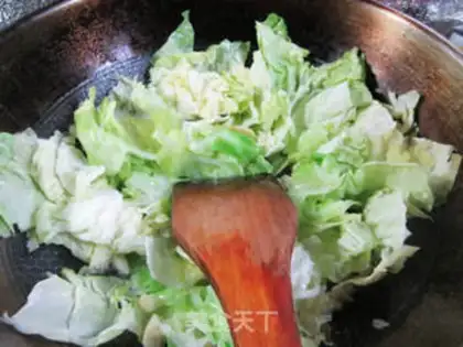 Make Sausage-covered carbs, iron stick powder step 4