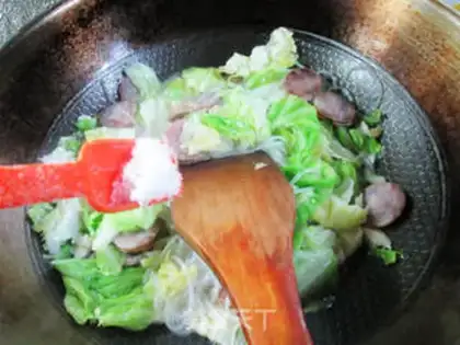 Make Sausage-covered carbs, iron stick powder step 8