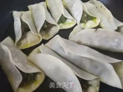Make Spicy pot sticker step 5