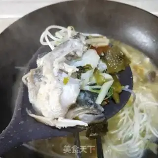 Make The gold soup and sour fish step 11