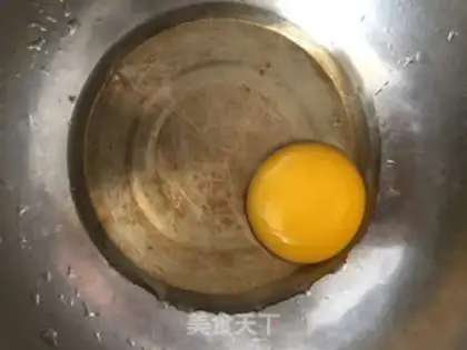 Make Gold and silver egg fried rice step 1