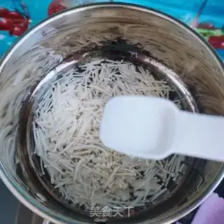 Make Golden fungus egg soup step 3