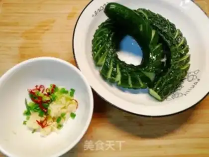 Make An appetizer and a delicious cucumber step 2