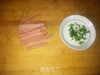 Make Ham sausage spicy pastry step 1