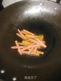 Make Ham sausage spicy pastry step 3