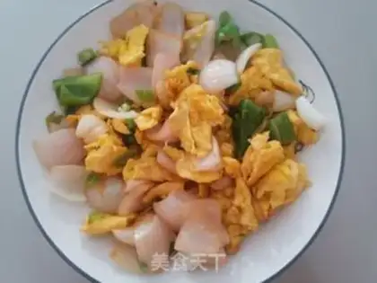 Make Onion fried eggs step 5