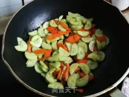 Make Cucumber makes carrots step 3
