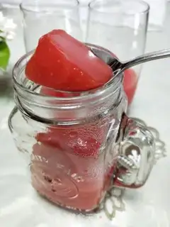 Make Watermelon freezes on milk step 10