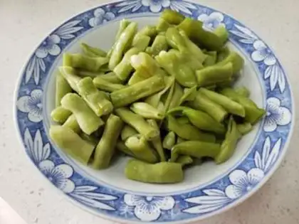 Make Four season beans with ham and sausage step 0