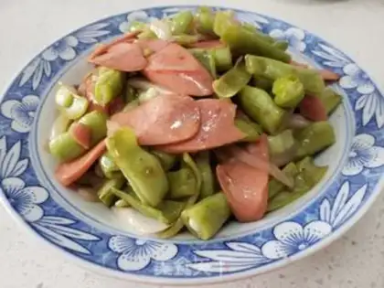 Make Four season beans with ham and sausage step 4