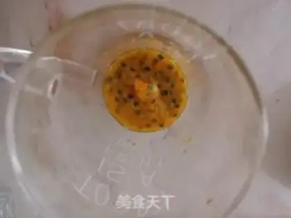 Make Bronco-cracker lemon honey water step 3