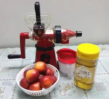 Make Peach honey juice step 0