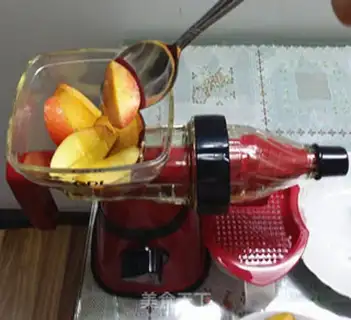 Make Peach honey juice step 2
