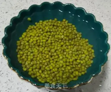 Make Green bean sand step 1