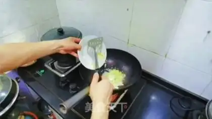 Make Five-shrimp noodles step 7