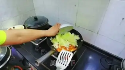 Make Five-shrimp noodles step 9