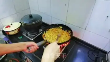Make Five-shrimp noodles step 16