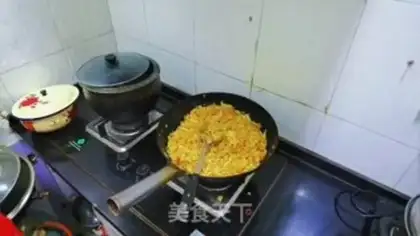 Make Five-shrimp noodles step 18