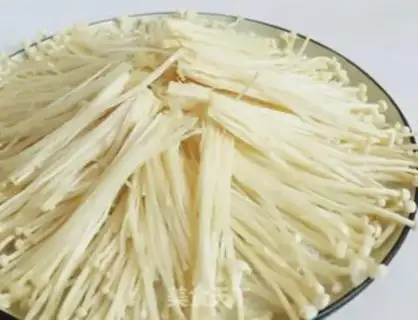 Make Super-fast-hand gold-cream fans step 4