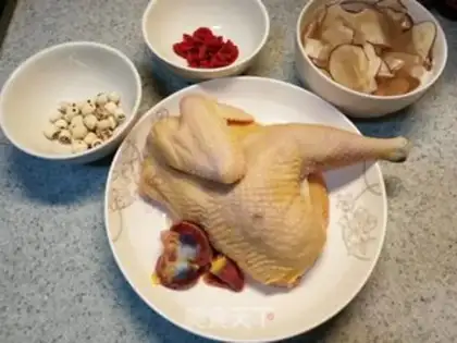 Make Coconut chicken soup step 0