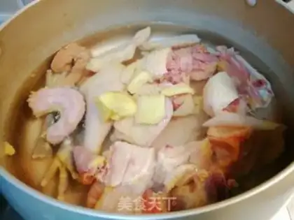 Make Coconut chicken soup step 1