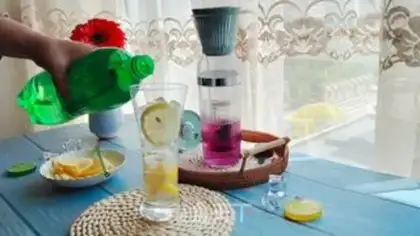 Make Black iced lemon tea step 5