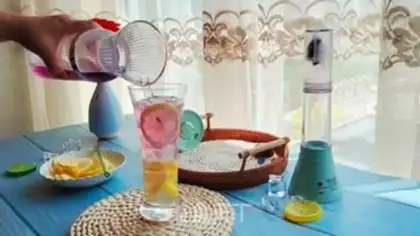 Make Black iced lemon tea step 6