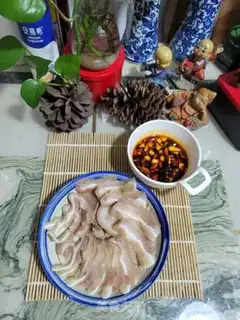 Make White pig ears step 8