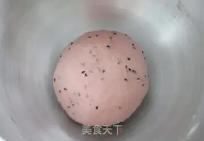 Make Red sesame ball step 3