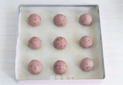 Make Red sesame ball step 7