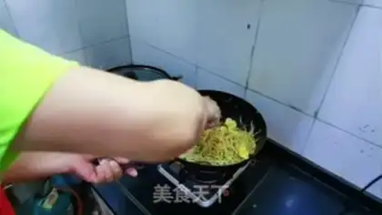 Make Homemade egg noodles step 18