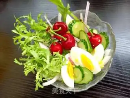 Make Pyramid egg salad step 8