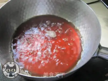 Make Coconut horse hoof cake step 1