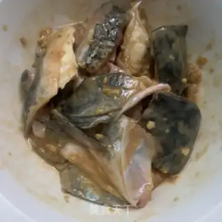 Make Garlic steamed fish heads step 7