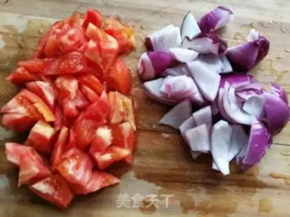 Make Tomato onion fried goose eggs step 0