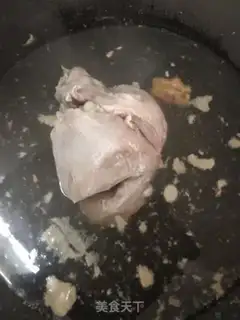 Make The broccoli scratches the heart of a pig step 3