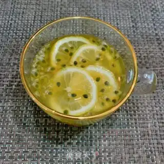 Make Bronze lemon honey water step 6