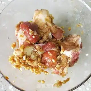 Make The barrel bone steams potatoes step 1