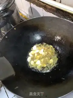 Make Celery roasts fish step 1