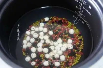 Make Red Bean Lotus soup step 3