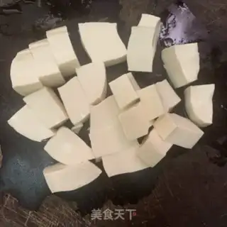 Make Tiger tofu fish soup step 1