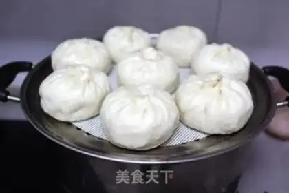 Make Dry sauce and meat buns step 15