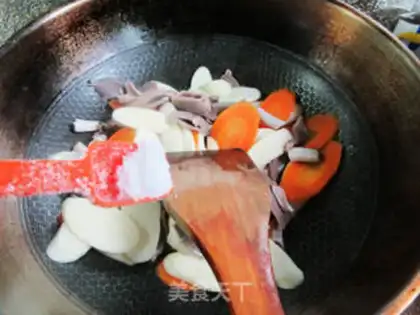 Make Carrots and velvet step 8