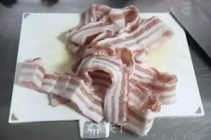 Make Plum pagoda meat step 3