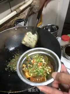 Make Green peppers and eggs step 3